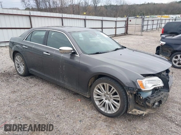 2014 Chrysler 300 with VIN 2C3CCAET3EH280310, listed as a IAAI auction lot 41664105 with 92,316 mi miles. Bid and sale history available at carsss.com. Image 1.