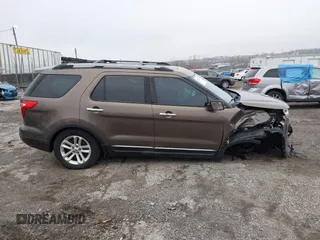 2015 Ford Explorer XLT z VIN 1FM5K8D8XFGB15540, wystawiony jako IAAI lot #41840375 z przebiegiem 107 294 mil mil oraz . Historia ofert i sprzedaży dostępna na DreamBid. Obrazek 14.