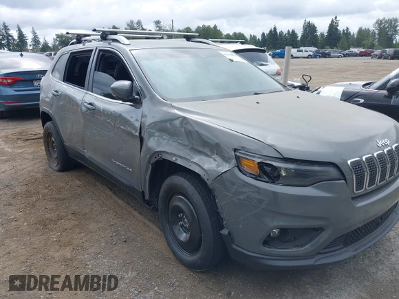 2021 Jeep Cherokee Latitude Plus z VIN 1C4PJMLB5MD109942, wystawiony jako IAAI lot #42536859 z przebiegiem 20 196 mil mil oraz . Historia ofert i sprzedaży dostępna na DreamBid. Obrazek 6.