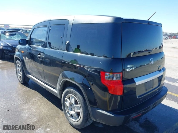 2011 Honda Element LX with VIN 5J6YH1H30BL000642, listed as a IAAI auction lot 41774181 with NaN miles. Bid and sale history available at carsss.com. Image 3.