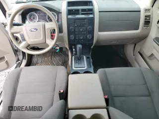 2009 Ford Escape XLS z VIN 1FMCU92789KB10338, wystawiony jako Copart lot #57452495 z przebiegiem 285 171 mil mil oraz Szkoda całkowita • Salvage title. Historia ofert i sprzedaży dostępna na DreamBid. Obrazek 8.