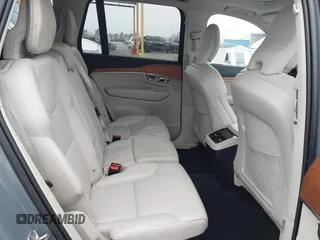 2022 Volvo XC90 Momentum with VIN YV4102CKXN1833414, listed as a IAAI auction lot 41167764 with 30,566 mi miles and . Bid and sale history available at DreamBid. Image 8.