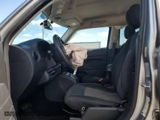 2015 Jeep Patriot Sport with VIN 1C4NJPBB7FD204211, listed as a Copart auction lot 66443644 with 192,082 mi miles and Salvage Title. Bid and sale history available at carsss.com. Image 7.