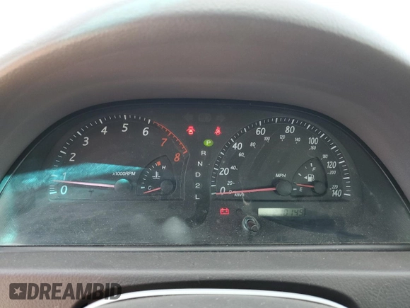 2002 Toyota Camry LE z VIN JTDBE32K120068644, wystawiony jako Copart lot #61168915 z przebiegiem 210 149 mil mil oraz Czysty tytuł • Clean title. Historia ofert i sprzedaży dostępna na DreamBid. Obrazek 9.