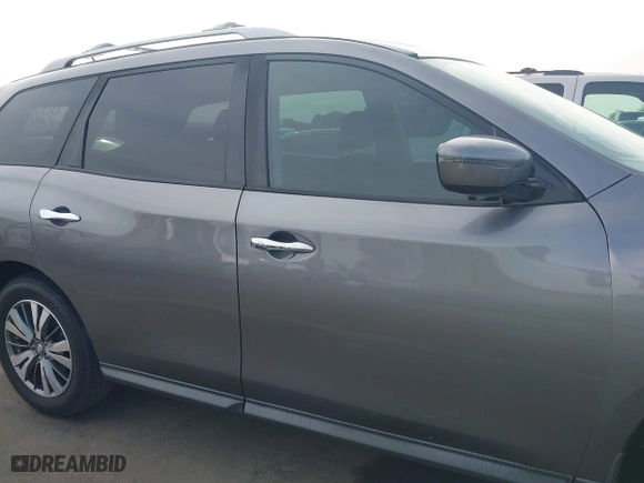 2017 Nissan Pathfinder SV with VIN 5N1DR2MNXHC638433, listed as a IAAI auction lot 41688692 with 85,972 mi miles. Bid and sale history available at carsss.com. Image 14.