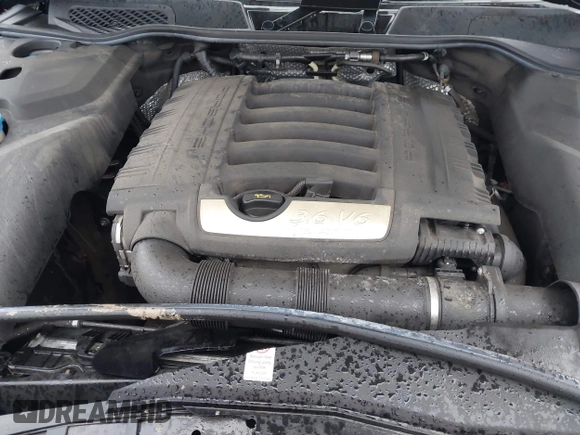 2018 Porsche Cayenne z VIN WP1AA2A26JKA04958, wystawiony jako IAAI lot #41477256 z przebiegiem 82 395 mil mil oraz . Historia ofert i sprzedaży dostępna na DreamBid. Obrazek 10.