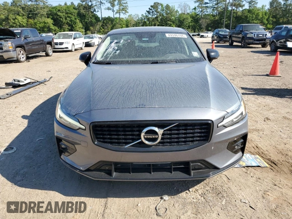 2021 Volvo S60 Momentum with VIN 7JR102FZ8MG112999, listed as a Copart auction lot 49596194 with 58,924 mi miles. Bid and sale history available at carsss.com. Image 5.