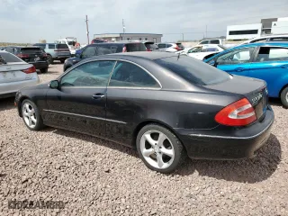 2005 Mercedes-Benz CLK-Class 3.2L with VIN WDBTJ65J65F122279, listed as a Copart auction lot 44010615 with 216,416 mi miles and Clean Title. Bid and sale history available at carsss.com. Image 2.