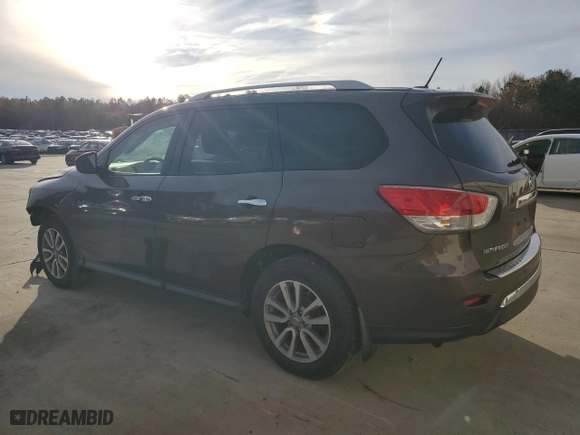 2016 Nissan Pathfinder S with VIN 5N1AR2MN1GC627211, listed as a Copart auction lot 84435404 with 127692 miles and Salvage Title. Bid and sale history available at carsss.com. Image 2.