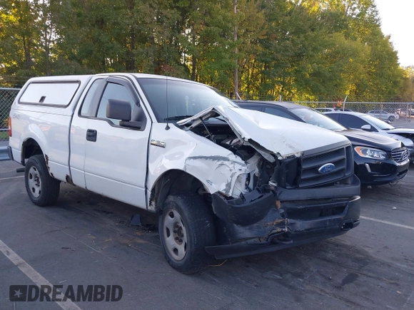 2008 Ford F-150 XL with VIN 1FTRF14W98KB87331, listed as a IAAI auction lot 40583789 with 106,402 mi miles. Bid and sale history available at carsss.com. Image 1.