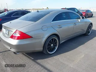 2006 Mercedes-Benz CLS-Class with VIN WDDDJ75X46A038174, listed as a IAAI auction lot 41249320 with 96,690 mi miles. Bid and sale history available at carsss.com. Image 4.