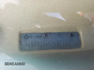 1986 Dodge Trucks z VIN 1B7HD14TXGS016934, wystawiony jako Copart lot #69426432 z przebiegiem 333 mil mil oraz Szkody całkowita. Historia ofert i sprzedaży dostępna na DreamBid. Obrazek 13.