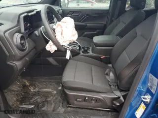 2024 Chevrolet Colorado 4WD Trail Boss with VIN 1GCPTEEK9R1242936, listed as a Copart auction lot 47738705 with 5,940 mi miles and Salvage Title. Bid and sale history available at carsss.com. Image 7.