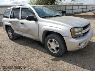2008 Chevrolet TrailBlazer LT w/1LT with VIN 1GNDS13S282225316, listed as a Copart auction lot 78546984 with 127,740 mi miles and Salvage Title. Bid and sale history available at carsss.com. Image 4.