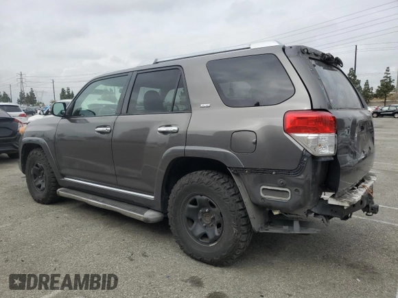 2010 Toyota 4Runner SR5 z VIN JTEZU5JR1A5003267, wystawiony jako Copart lot #55362175 z przebiegiem 449 563 mil mil oraz Szkoda całkowita • Salvage title. Historia ofert i sprzedaży dostępna na DreamBid. Obrazek 2.