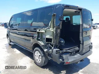 2020 Ford Transit Passenger XL z VIN 1FBAX2YG0LKA55428, wystawiony jako IAAI lot #42356622 z przebiegiem 89 748 mil mil oraz . Historia ofert i sprzedaży dostępna na DreamBid. Obrazek 3.