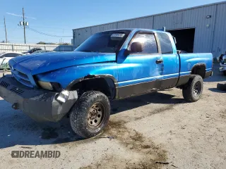 2000 Dodge 1500 with VIN 3B7HF13Z9YG148639, listed as a Copart auction lot 87698355 with 273,328 mi miles and Salvage Title. Bid and sale history available at DreamBid. Image 1.