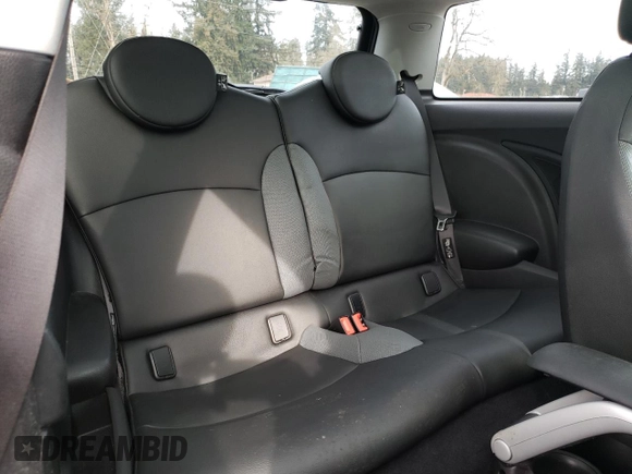 2008 MINI Hardtop with VIN WMWMF33538TT61691, listed as a Copart auction lot 52751995 with 47,790 mi miles and Clean Title. Bid and sale history available at DreamBid. Image 10.