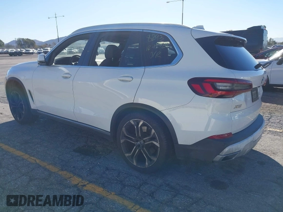 2022 BMW X5 sDrive40i with VIN 5UXCR4C04N9M61676, listed as a IAAI auction lot 41131319 with 29,731 mi miles. Bid and sale history available at carsss.com. Image 3.