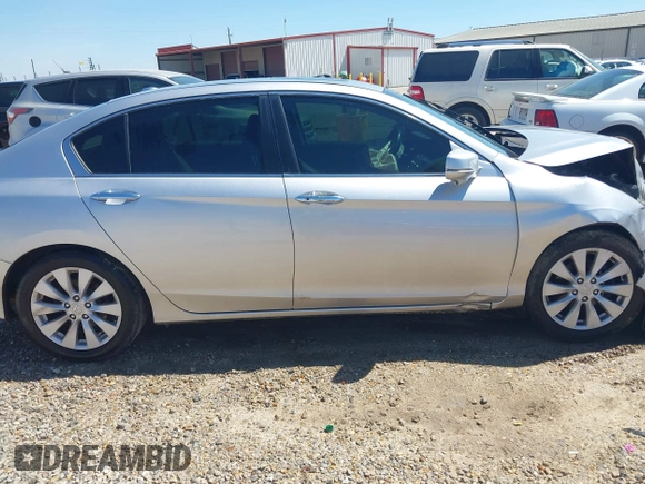 2013 Honda Accord Sdn EX-L with VIN 1HGCR2F89DA206267, listed as a IAAI auction lot 41882372 with Not Provided miles. Bid and sale history available at carsss.com. Image 13.