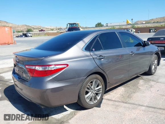 2015 Toyota Camry XLE z VIN 4T1BF1FK8FU979706, wystawiony jako IAAI lot #42298995 z przebiegiem 95 553 mil mil oraz . Historia ofert i sprzedaży dostępna na DreamBid. Obrazek 4.