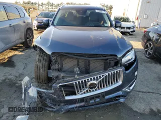 2020 Volvo XC90 Inscription with VIN YV4A22PL6L1533380, listed as a Copart auction lot 42690115 with 31,154 mi miles and Salvage Title. Bid and sale history available at carsss.com. Image 5.