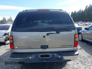 2002 Chevrolet Suburban LT with VIN 1GNFK16ZX2J138018, listed as a IAAI auction lot 41877385 with 235,161 mi miles. Bid and sale history available at carsss.com. Image 17.