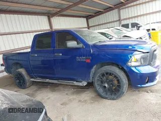 2015 Ram 1500 Express z VIN 1C6RR7KT3FS611030, wystawiony jako IAAI lot #41849847 z przebiegiem 123 509 mil mil oraz . Historia ofert i sprzedaży dostępna na DreamBid. Obrazek 14.