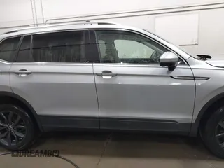 2024 Volkswagen Tiguan SE with VIN 3VV2B7AXXRM098733, listed as a IAAI auction lot 42544697 with 26,034 mi miles and . Bid and sale history available at DreamBid. Image 13.