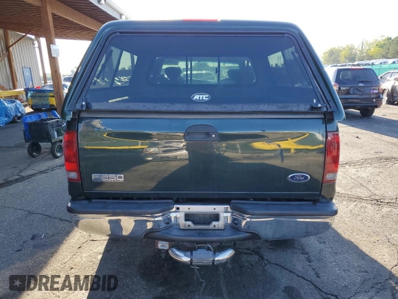 2001 Ford F-250 XL with VIN 1FTNX21SX1EA80232, listed as a Copart auction lot 56067955 with 188,119 mi miles and Salvage title. Bid and sale history available at DreamBid. Image 6.