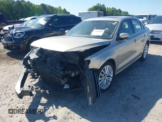 2013 Volkswagen Jetta TDI w/Premium/Nav with VIN 3VWLL7AJXDM233999, listed as a IAAI auction lot 42126691 with 151,658 mi miles and . Bid and sale history available at DreamBid. Image 18.