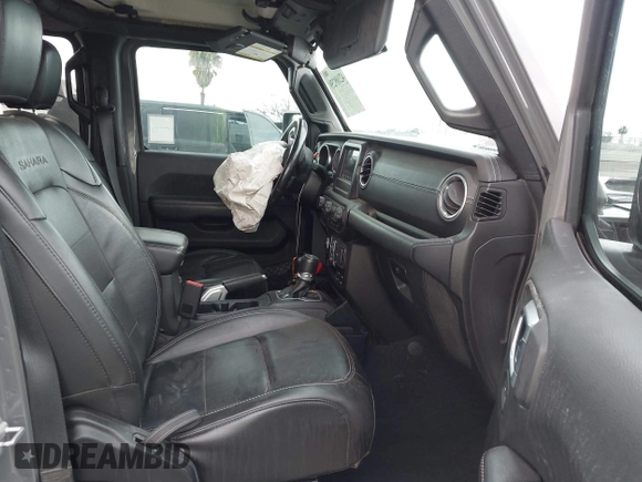 2020 Jeep Wrangler Unlimited Sahara с VIN 1C4HJXEN8LW203975, выставлен на аукционе IAAI как лот 42109259 с пробегом 51 799 миль миль и . История ставок и продаж доступна на DreamBid. Изображение 5.
