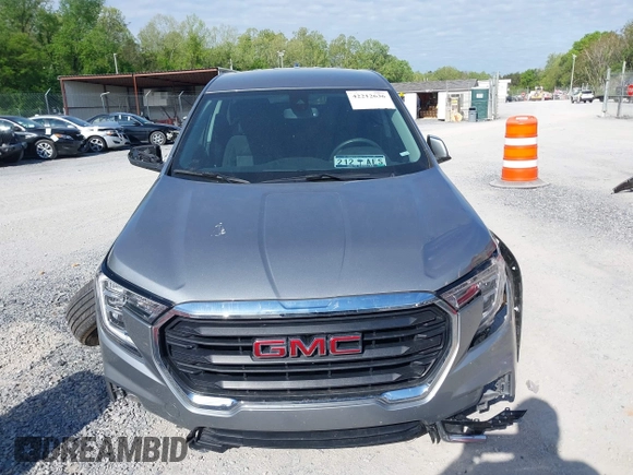 2024 GMC Terrain SLE z VIN 3GKALMEG7RL293411, wystawiony jako IAAI lot #42212636 z przebiegiem 21 429 mil mil oraz . Historia ofert i sprzedaży dostępna na DreamBid. Obrazek 12.