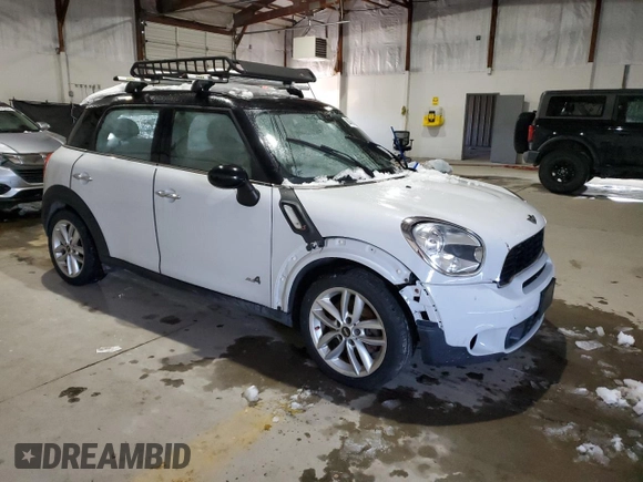 2011 MINI Countryman S with VIN WMWZC5C57BWL54811, listed as a Copart auction lot 88458105 with 117,448 mi miles and Clean Title. Bid and sale history available at DreamBid. Image 4.