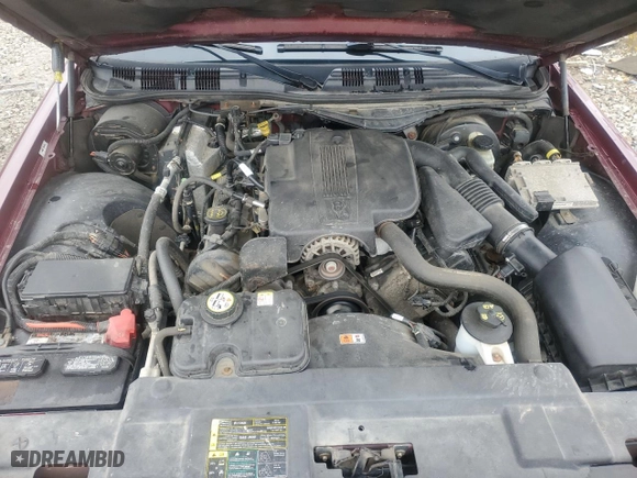 2005 Ford Crown Victoria LX with VIN 2FAFP74W85X136047, listed as a Copart auction lot 82915244 with 155,495 mi miles and Non Repairable. Bid and sale history available at carsss.com. Image 11.