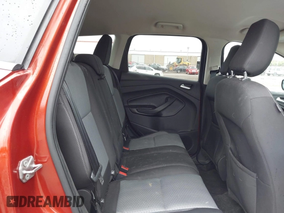 2019 Ford Escape SE z VIN 1FMCU0GD2KUC52592, wystawiony jako IAAI lot #41939458 z przebiegiem 101 029 mil mil oraz . Historia ofert i sprzedaży dostępna na DreamBid. Obrazek 8.