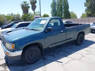 1996 Toyota T100 z VIN JT4JM11D2T0010937, wystawiony jako IAAI lot #42344646 z przebiegiem 332 400 mil mil oraz . Historia ofert i sprzedaży dostępna na DreamBid. Obrazek 2.