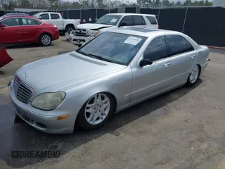 2003 Mercedes-Benz S-Class 4.3L with VIN WDBNG70J23A317424, listed as a IAAI auction lot 41716056 with 175,616 mi miles. Bid and sale history available at carsss.com. Image 2.