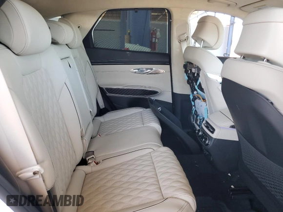 2025 Genesis GV70 Sport с VIN 5NMMCDTC0SH027417, выставлен на аукционе Copart как лот 63877005 с пробегом 940 миль миль и Списание • Salvage title. История ставок и продаж доступна на DreamBid. Изображение 10.