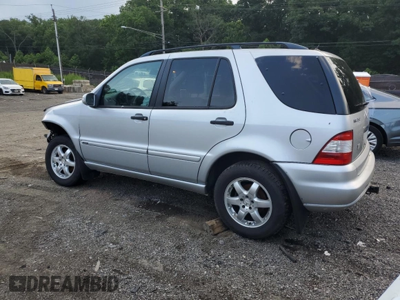 2004 Mercedes-Benz M 350 with VIN 4JGAB57E54A504391, listed as a Copart auction lot 63689125 with Not provided miles and Salvage title. Bid and sale history available at DreamBid. Image 2.