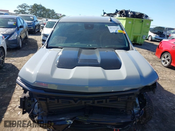 2024 Chevrolet Silverado 1500 Custom Trail Boss with VIN 3GCUDCED7RG199821, listed as a IAAI auction lot 41715765 with 32,957 mi miles. Bid and sale history available at carsss.com. Image 12.