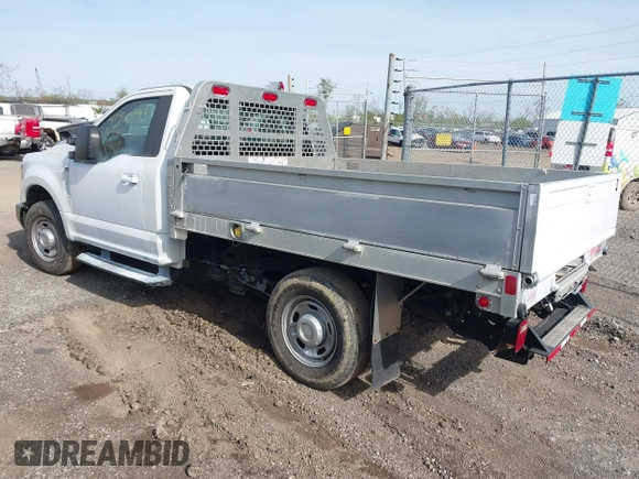 2019 Ford Super Duty F-250 SRW XL with VIN 1FDBF2A67KED43119, listed as a IAAI auction lot 41960793 with 78,028 mi miles. Bid and sale history available at carsss.com. Image 3.