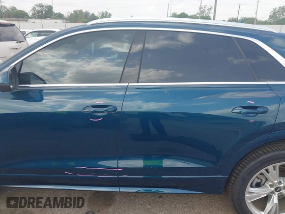 2021 Audi Q8 Prestige z VIN WA1CVBF11MD022043, wystawiony jako IAAI lot #41948487 z przebiegiem 35 738 mil mil oraz . Historia ofert i sprzedaży dostępna na DreamBid. Obrazek 15.
