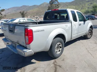 2007 Nissan Frontier XE with VIN 1N6BD06TX7C455121, listed as a IAAI auction lot 41617330 with 179,123 mi miles. Bid and sale history available at carsss.com. Image 4.