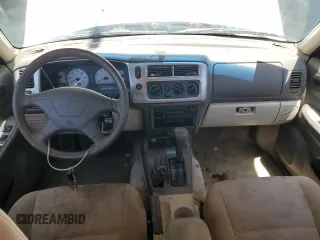 2002 Mitsubishi Montero XLS z VIN JA4MT31R42J048762, wystawiony jako Copart lot #54794835 z przebiegiem 124 978 mil mil oraz Czysty tytuł • Clean title. Historia ofert i sprzedaży dostępna na DreamBid. Obrazek 8.