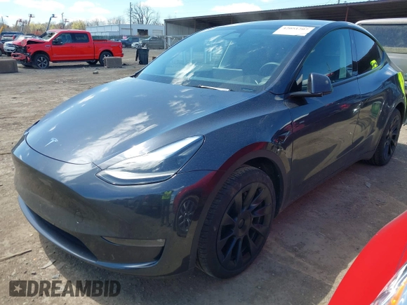 2024 Tesla Model Y Long Range with VIN 7SAYGAEE4RF078906, listed as a IAAI auction lot 42051207 with Not Provided miles and . Bid and sale history available at DreamBid. Image 18.