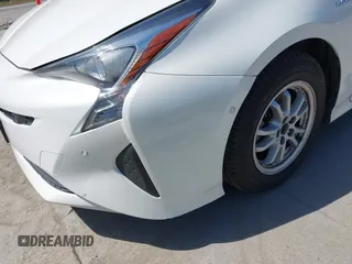 2017 Toyota Prius Two with VIN JTDKBRFU5H3054342, listed as a IAAI auction lot 41938108 with 193,965 mi miles and . Bid and sale history available at carsss.com. Image 6.