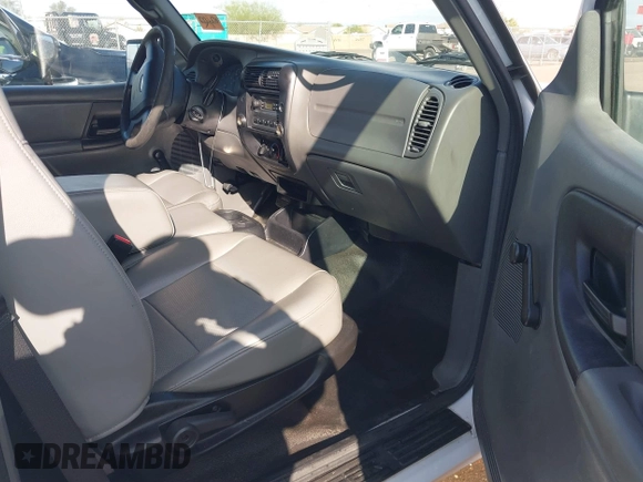 2009 Ford Ranger XL z VIN 1FTYR10D89PA41482, wystawiony jako IAAI lot #41797290 z przebiegiem 110 071 mil mil oraz . Historia ofert i sprzedaży dostępna na DreamBid. Obrazek 5.