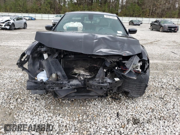 2019 Chrysler 300 S z VIN 2C3CCABG1KH577854, wystawiony jako Copart lot #47321705 z przebiegiem 112 511 mil mil oraz Szkoda całkowita • Salvage title. Historia ofert i sprzedaży dostępna na DreamBid. Obrazek 5.