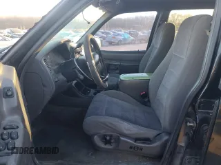 2001 Ford Explorer XLT with VIN 1FMZU73E51UB05313, listed as a Copart auction lot 83451804 with 222,747 mi miles and Salvage title. Bid and sale history available at DreamBid. Image 7.